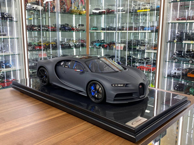 MR Collection Models Bugatti Chiron 1/8 Grey Matt Carbon Fiber Resin Model Car - detailed collector display model