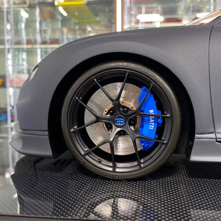 MR Collection Models Bugatti Chiron 1/8 Grey Matt Carbon Fiber Resin Model Car - detailed die-cast style model