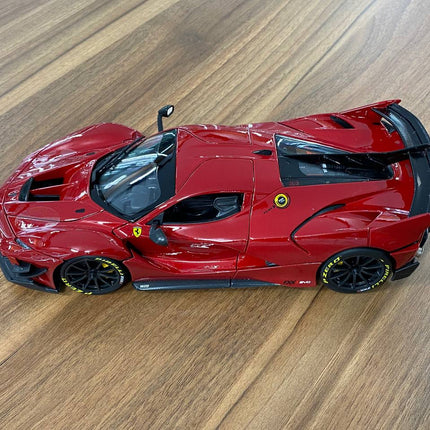 Bburago Ferrari FXX-K EVO 1/18 Red Diecast Model Car - collector edition scale model