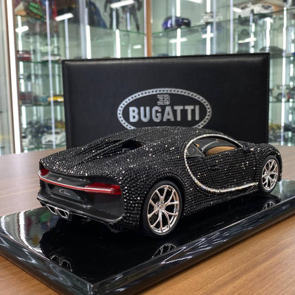 Bugatti Chiron 2016 1:18 Crystal Version Diecast Model Car | Bburago - premium collector scale model