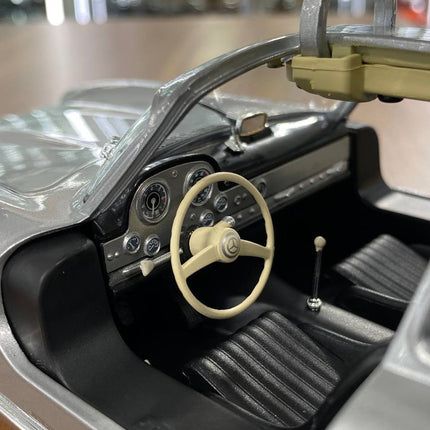 Minichamps Mercedes-Benz 300 SL 1955 1:18 Silver Diecast Model Car with Opening Doors - showroom-quality model replica