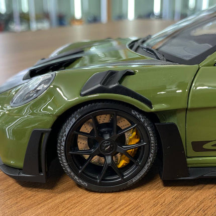 Minichamps Porsche 911 (992) GT3 RS 2024 Weissach Paket 1:18 Diecast Model NATO Olive - collector edition scale model