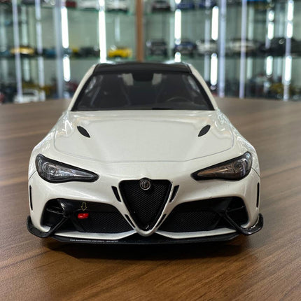 Solido Alfa Romeo Giulia GTA 2022 1:18 Diecast Model Car White Blanco Trofeo - studio product photo of the scale model
