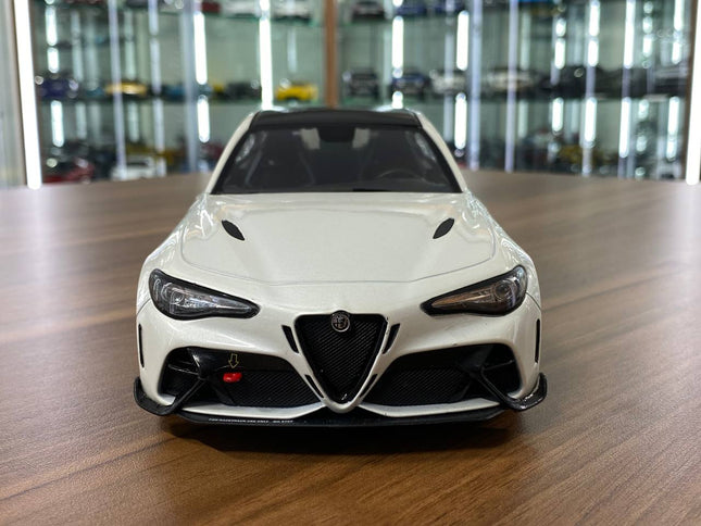Solido Alfa Romeo Giulia GTA 2022 1:18 Diecast Model Car White Blanco Trofeo - studio product photo of the scale model