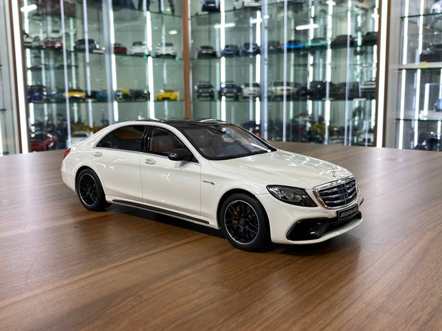 GT Spirit 1:18 Mercedes-Benz AMG S 63 (W222) 2018 White Diecast Model - detailed collector display model