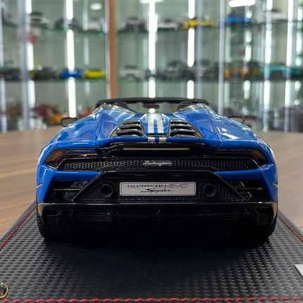 MR Collection 1/18 Lamborghini Huracan EVO Spyder Blu Le Mans Resin Model - collector edition scale model