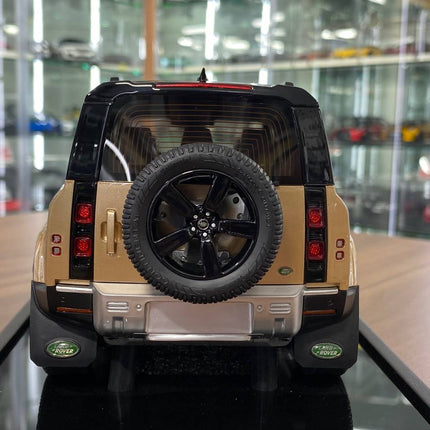 MotorHelix 1:18 Land Rover Defender 110 Gold Resin Model Limited 50 Pcs - showroom-quality model replica
