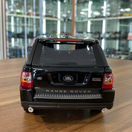 Bburago Land Rover Range Rover Sport 1/18 Diecast Model Car Black - premium collector scale model