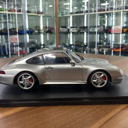 1:18 Porsche 911 (993) Carrera 4S 1995 Silver Diecast Model Car - collectible scale model car