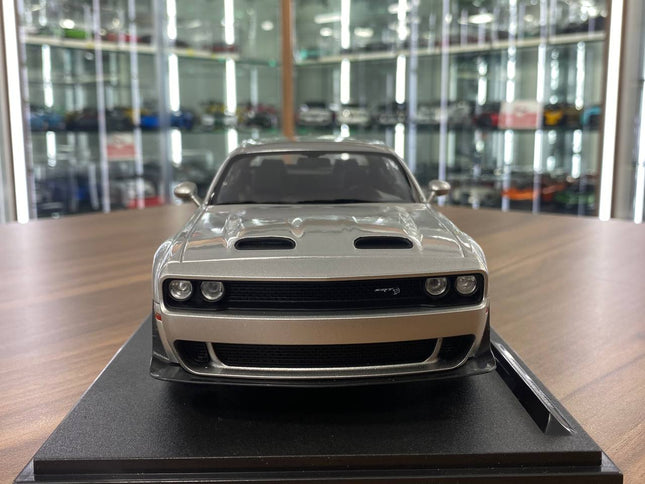 1/18 Diecast Solido Dodge Challenger SRT HellCat RedEye WIDE BODY Triple Nickel 2023 in Silver - studio product photo of the 