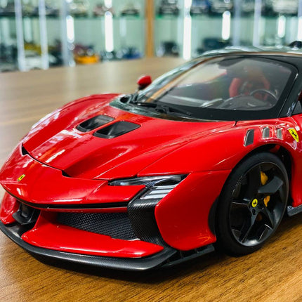 Bburago 1/18 Ferrari SF90 XX Stradale Red Diecast Model Car - collector edition scale model