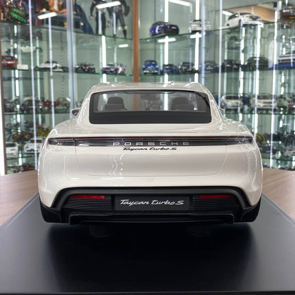 1/8 Resin MINICHAMPS Porsche Taycan Turbo S 2020 Pearl White - scale model for display
