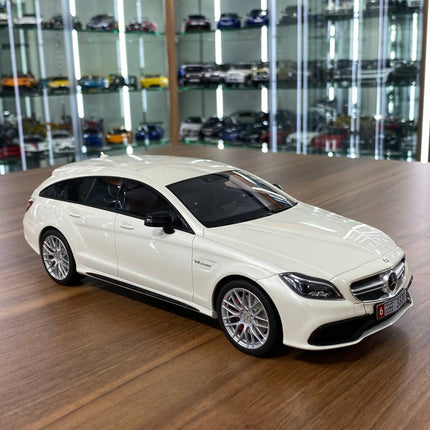 GT Spirit 1:18 Mercedes Benz AMG CLS 63 Shooting Brake White Resin Model - detailed collector display model