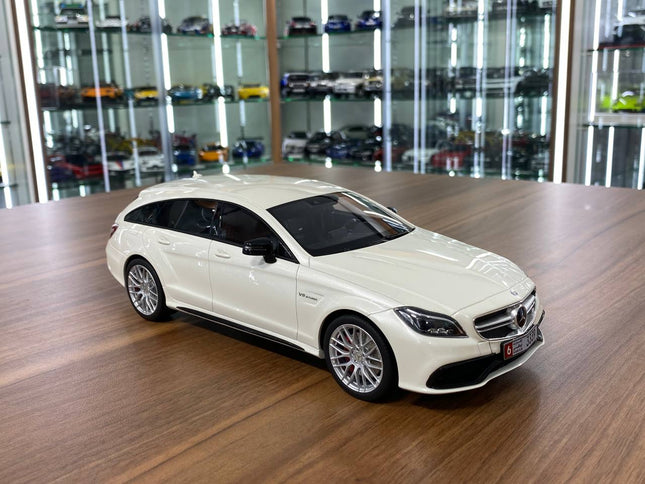 GT Spirit 1:18 Mercedes Benz AMG CLS 63 Shooting Brake White Resin Model - detailed collector display model