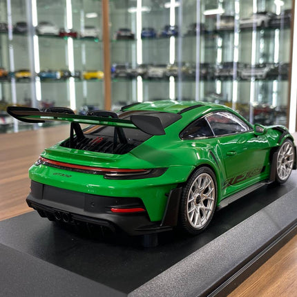Minichamps Porsche 911 GT3 RS 2023 1:18 Diecast Model Car Green - collectible scale model car