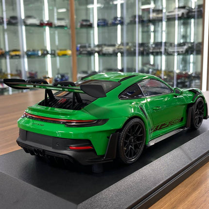Minichamps 1:18 Porsche 911 GT3 RS 2023 Diecast Model Green - fine detailed model replica