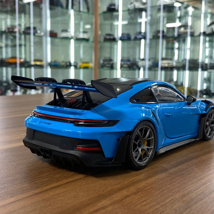 Minichamps Porsche 911 992 GT3 RS 2024 Weissach Paket 1:18 Diecast Model Blue - fine detailed model replica