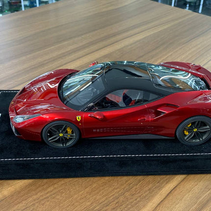 MR Collection Models Ferrari 488 GTB 1:18 Resin Model Red Black Roof - scale model for display