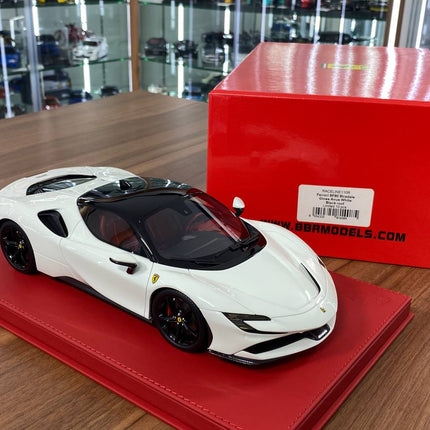 1/18 BBR Ferrari SF90 Stradale Resin Model Gloss Avus White - collector edition scale model