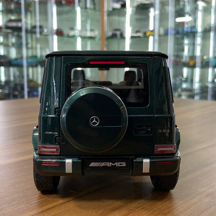 Minichamps Mercedes-Benz G 63 2018 1/18 Green Metallic Diecast Model Car - premium collector scale model