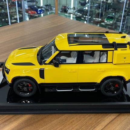 MotorHelix 1:18 Resin Land Rover Defender 110 Desert Yellow Limited - detailed die-cast style model