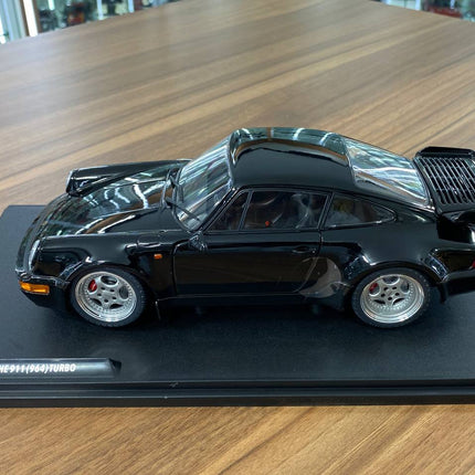 Solido Porsche 964 Turbo 1/18 Diecast Model Car Black 1990 - detailed die-cast style model