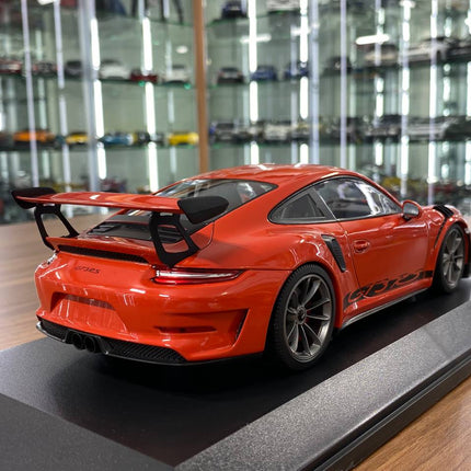 Minichamps Porsche 911 GT3 RS 2019 1:18 Orange Silver Diecast Model - fine detailed model replica