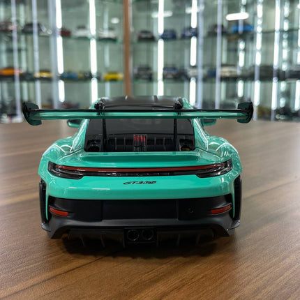 Minichamps Porsche 911 (992) GT3 RS 2024 Weissach Paket 1:18 Diecast Model Car Green - premium collector scale model