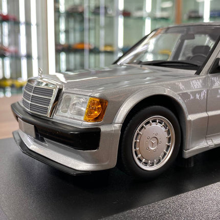 Minichamps 1:18 Mercedes-Benz 190E 2.5-16 EVO I 1989 Silver - detailed die-cast style model