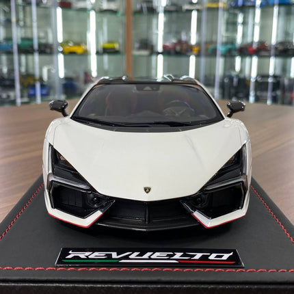 MR Collection 1/18 Lamborghini Revuelto Bianco Siderale Resin Model - studio product photo of the scale model