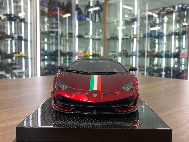 MR Collection 1/18 Lamborghini Aventador Roadster SVJ Red Italy Flag Resin Model - studio product photo of the scale model