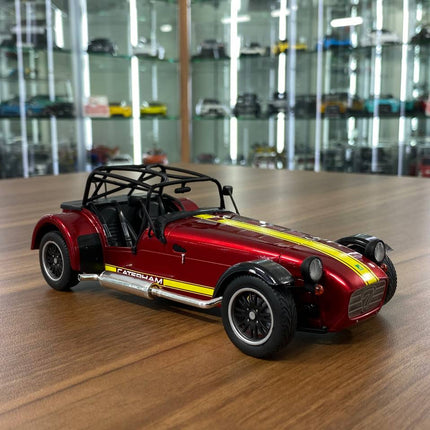 1/18 Diecast Solido CATERHAM SEVEN 275 Academy 2014 in red/yellow - detailed collector display model