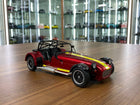 1/18 Diecast Solido CATERHAM SEVEN 275 Academy 2014 in red/yellow - detailed collector display model
