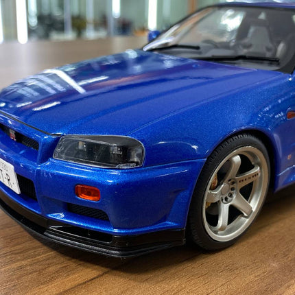 Solido 1/18 Nissan Skyline GT-R R34 Blue Diecast Model - scale model for display