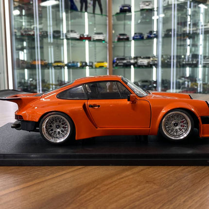 1/18 Diecast Solido Porsche KS-R 2022 Orange - collectible scale model car