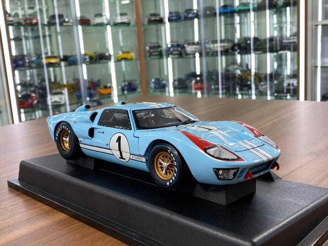 Shelby Collectibles Ford GT 40 MKII Gulf #1 1966 1:18 Diecast Model Car Gulf Edition - detailed collector display model