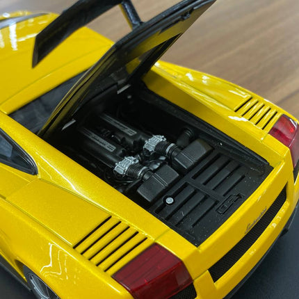 AutoArt Lamborghini Gallardo Superleggera Metallic Yellow 1:18 Diecast Model Car - fine detailed model replica