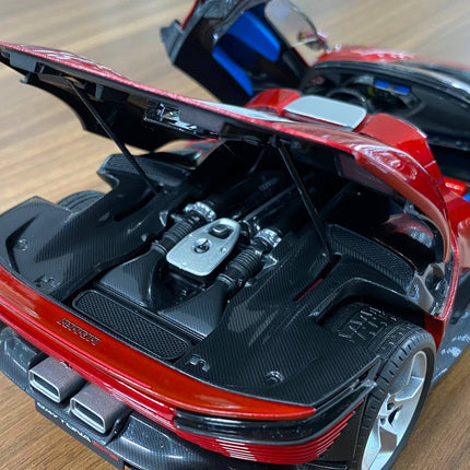 Bburago Ferrari Daytona SP3 1/18 Diecast Full Opening Glossy Red - collector edition scale model