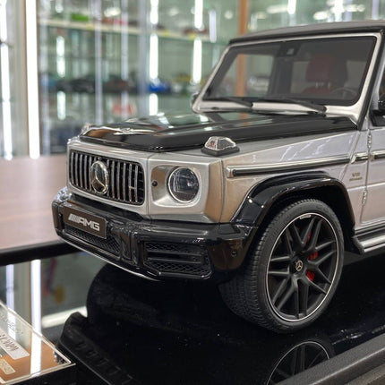 MotorHelix Mercedes-Benz G63 AMG 2019 1/18 Resin Model Silver Black - premium collector scale model