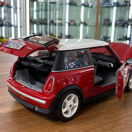 Bburago Mini Cooper 1/18 Diecast Model Car Red Full Opening - showroom-quality model replica