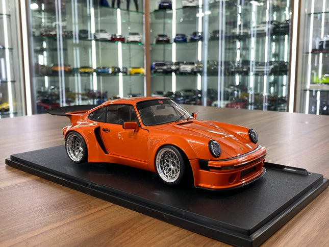 1/18 Diecast Solido Porsche KS-R 2022 Orange - detailed collector display model