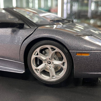 AutoArt Lamborghini Murcielago Roadster Grey 1:18 Diecast Model Car - scale model collectible piece