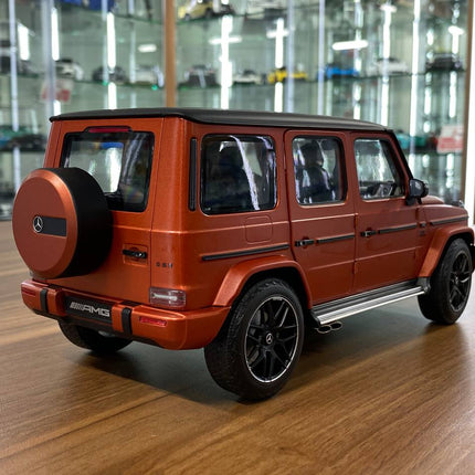 Minichamps Mercedes-Benz G 63 AMG 1/18 Diecast Model Copper Orange Magno - fine detailed model replica
