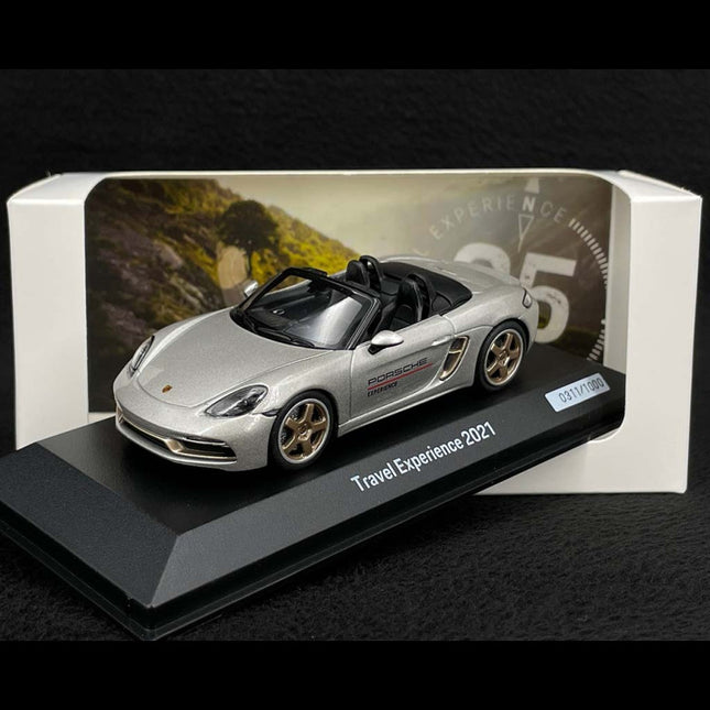 Porsche 718 Boxster 25 Years Travel Experience 1:43 Minichamps – Silver - view 2