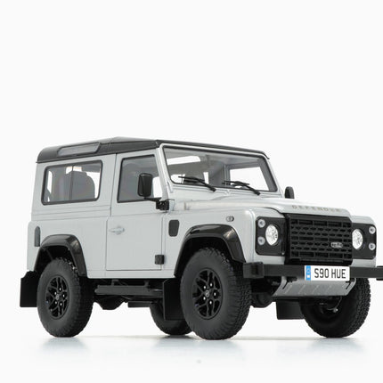 https://www.mydiecastcars.com/wp-content/uploads/2018/09/range-rover-90-silver-1.jpg