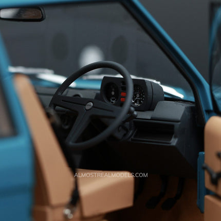 https://www.mydiecastcars.com/wp-content/uploads/2018/01/range-rover-tuscan-1970-blue-6.jpg