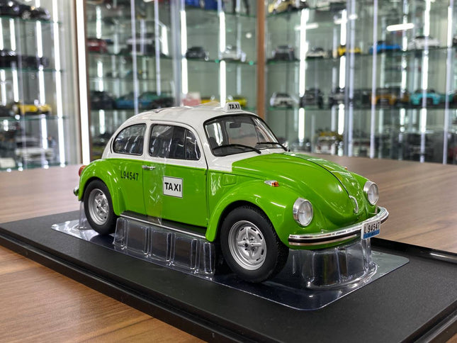 Solido Volkswagen Beetle 1303 Mexican Taxi 1974 1:18 Green Diecast Model - detailed collector display model