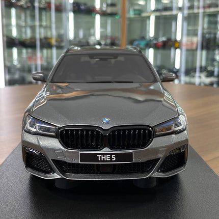 GT Spirit BMW 1:18 Grey Resin Model Car - studio product photo of the scale model