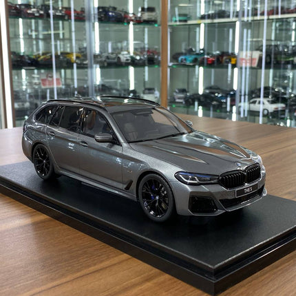 GT Spirit BMW 1:18 Grey Resin Model Car - detailed collector display model