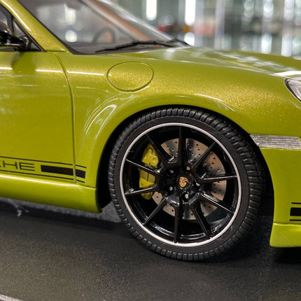 GT Spirit 1:18 Porsche (987.2) Cayman R 2012 Green Limited Edition Resin Model - collector edition scale model